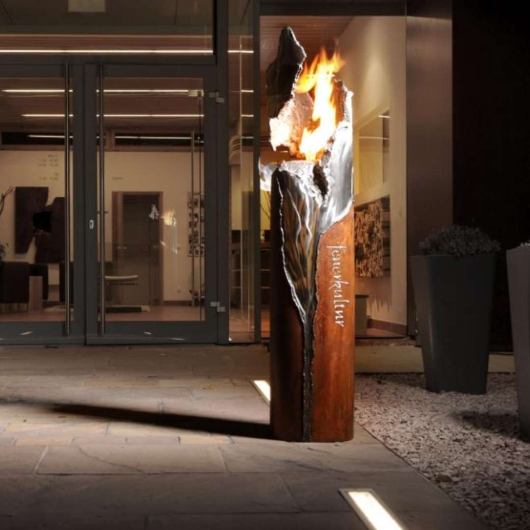 Feuersäule Metallkunst